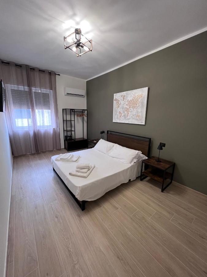 Medusa Duomo Guest House เนเปิลส์ ภายนอก รูปภาพ