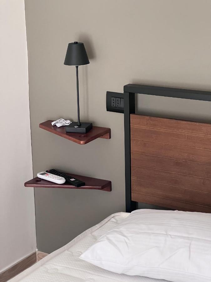 Medusa Duomo Guest House เนเปิลส์ ภายนอก รูปภาพ