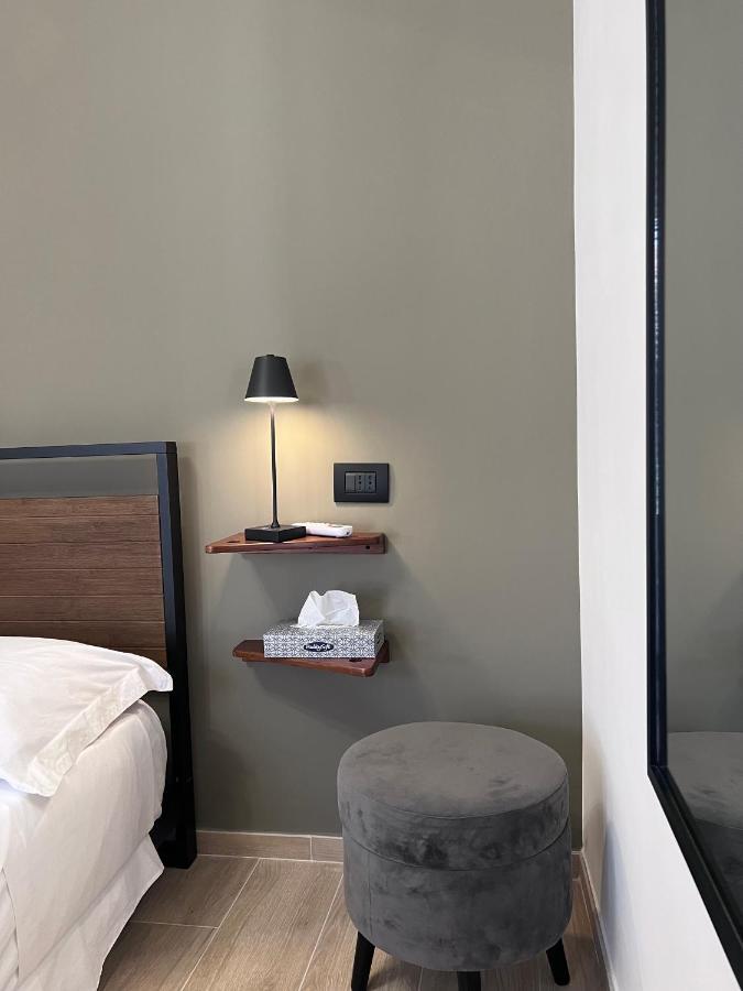 Medusa Duomo Guest House เนเปิลส์ ภายนอก รูปภาพ