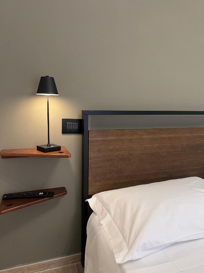 Medusa Duomo Guest House เนเปิลส์ ภายนอก รูปภาพ